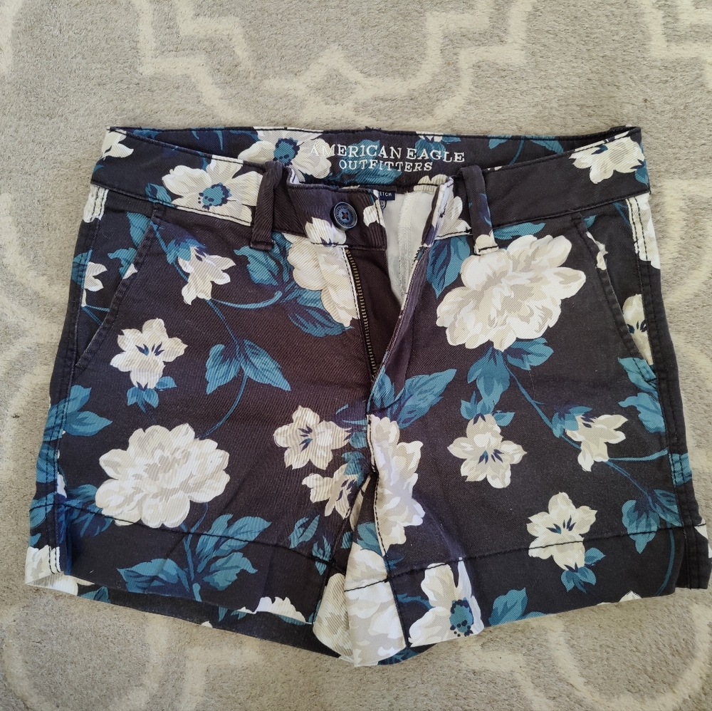 American Eagle Floral Midi Trouser Shorts